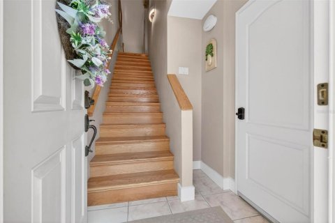 Townhouse in Tierra Verde, Florida 3 bedrooms, 207.73 sq.m. № 2112515 - photo 5