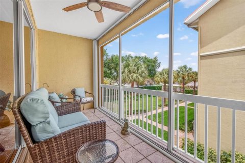 Townhouse in Tierra Verde, Florida 3 bedrooms, 207.73 sq.m. № 2112515 - photo 19