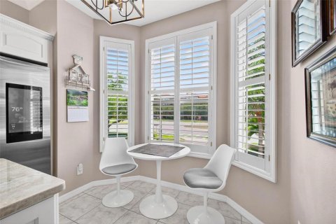 Townhouse in Tierra Verde, Florida 3 bedrooms, 207.73 sq.m. № 2112515 - photo 17