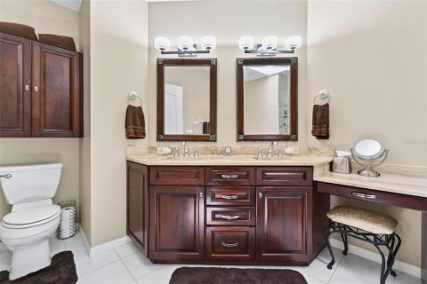 Townhouse in Tierra Verde, Florida 3 bedrooms, 207.73 sq.m. № 2112515 - photo 24