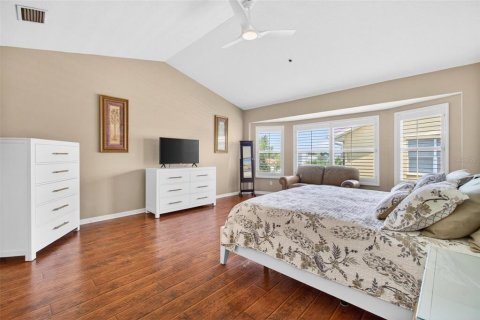 Townhouse in Tierra Verde, Florida 3 bedrooms, 207.73 sq.m. № 2112515 - photo 21