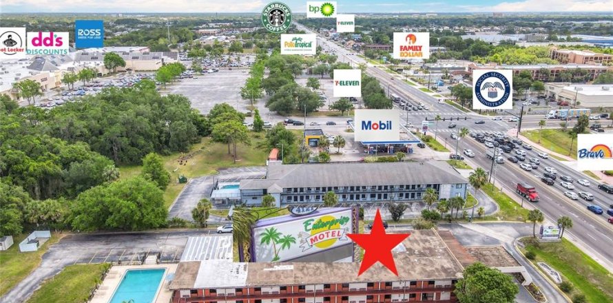 Hotel en Kissimmee, Florida 1800.82 m2 № 1636404