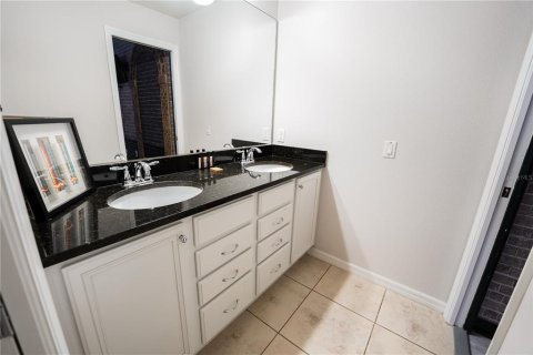 House in Kissimmee, Florida 8 bedrooms, 375.42 sq.m. № 2111605 - photo 21
