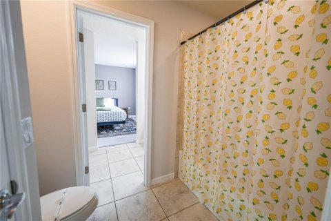 House in Kissimmee, Florida 8 bedrooms, 375.42 sq.m. № 2111605 - photo 27