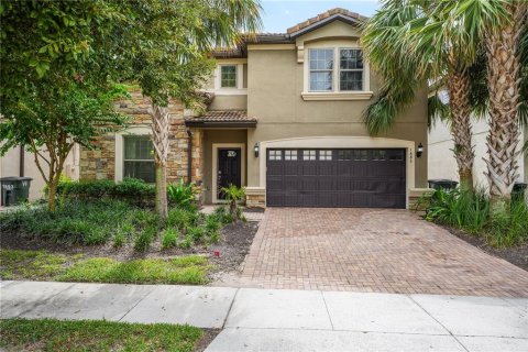 House in Kissimmee, Florida 8 bedrooms, 375.42 sq.m. № 2111605