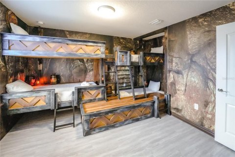 House in Kissimmee, Florida 8 bedrooms, 375.42 sq.m. № 2111605 - photo 24