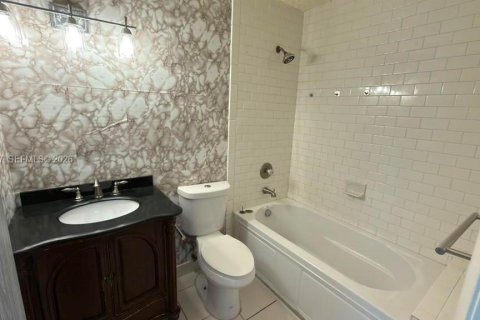Copropriété à louer à Hialeah, Floride: 2 chambres, 89.37 m2 № 2085663 - photo 18