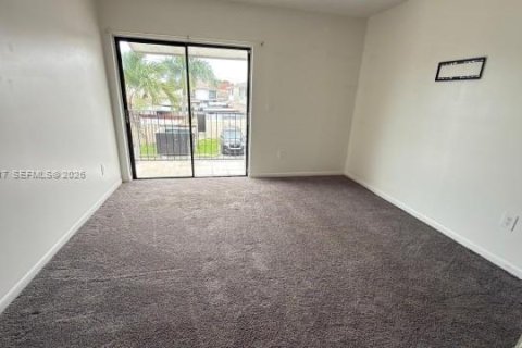 Copropriété à louer à Hialeah, Floride: 2 chambres, 89.37 m2 № 2085663 - photo 12