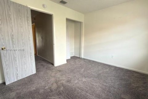 Copropriété à louer à Hialeah, Floride: 2 chambres, 89.37 m2 № 2085663 - photo 13
