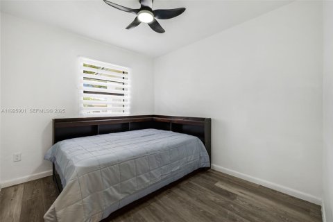 Villa ou maison à vendre à Miami, Floride: 3 chambres, 127 m2 № 1987398 - photo 27