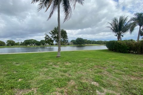 Villa ou maison à vendre à Boynton Beach, Floride: 3 chambres, 144.37 m2 № 2253583 - photo 2