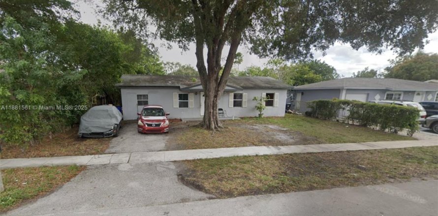 Casa en North Lauderdale, Florida 4 dormitorios, 122.26 m2 № 1946571