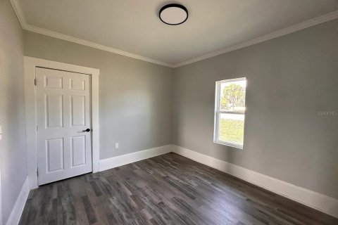 Propiedad comercial en alquiler en Winter Haven, Florida, 174.28 m2 № 1882887 - foto 10