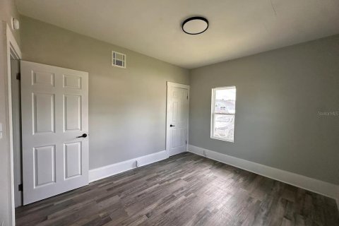 Propiedad comercial en alquiler en Winter Haven, Florida, 174.28 m2 № 1882887 - foto 14