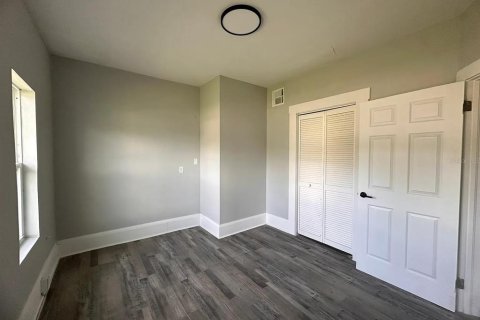 Propiedad comercial en alquiler en Winter Haven, Florida, 174.28 m2 № 1882887 - foto 11