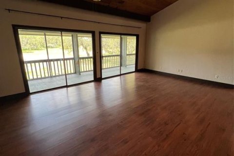 Condo in Haines City, Florida, 2 bedrooms № 2218148 - photo 5