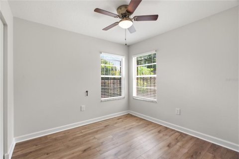 Casa en venta en Tampa, Florida, 3 dormitorios, 106.47 m2 № 2386555 - foto 20