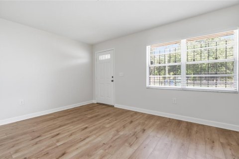 Casa en venta en Tampa, Florida, 3 dormitorios, 106.47 m2 № 2386555 - foto 6