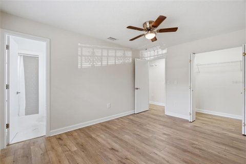 Casa en venta en Tampa, Florida, 3 dormitorios, 106.47 m2 № 2386555 - foto 16