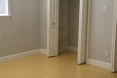 Villa ou maison à louer à Tampa, Floride: 3 chambres, 154.22 m2 № 2111781 - photo 10