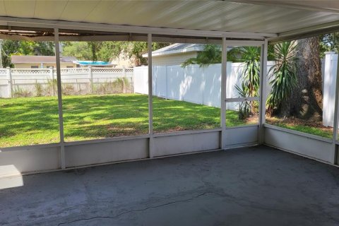 Villa ou maison à louer à Tampa, Floride: 3 chambres, 154.22 m2 № 2111781 - photo 18