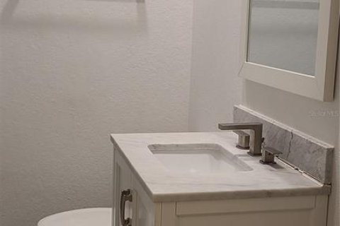 Villa ou maison à louer à Tampa, Floride: 3 chambres, 154.22 m2 № 2111781 - photo 7