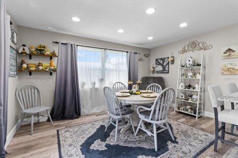 Propiedad comercial en venta en Beverly Hills, Florida, 136.29 m2 № 1884486 - foto 18