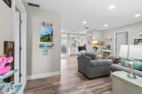 Propiedad comercial en venta en Beverly Hills, Florida, 136.29 m2 № 1884486 - foto 11