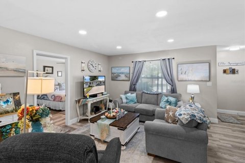 Propiedad comercial en venta en Beverly Hills, Florida, 136.29 m2 № 1884486 - foto 12