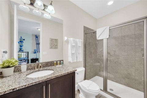 Casa en venta en Kissimmee, Florida, 6 dormitorios, 308.16 m2 № 2157753 - foto 30