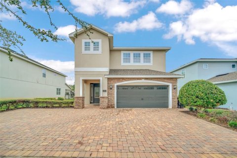 Casa en venta en Kissimmee, Florida, 6 dormitorios, 308.16 m2 № 2157753 - foto 2