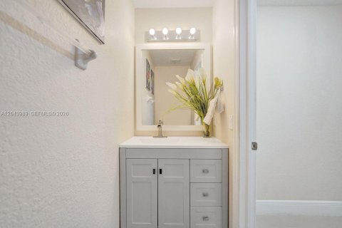 Villa ou maison à vendre à Davie, Floride: 4 chambres, 180.14 m2 № 2259919 - photo 21
