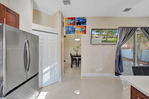Villa ou maison à vendre à Davie, Floride: 4 chambres, 180.14 m2 № 2259919 - photo 15