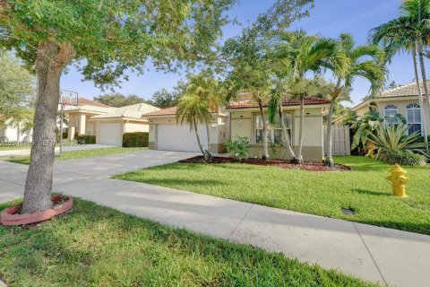 Villa ou maison à vendre à Davie, Floride: 4 chambres, 180.14 m2 № 2259919 - photo 3