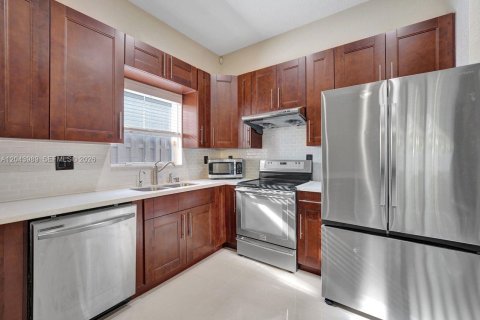 Villa ou maison à vendre à Davie, Floride: 4 chambres, 180.14 m2 № 2259919 - photo 8