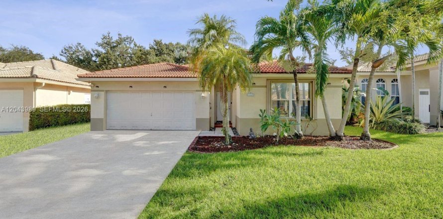 Villa ou maison à Davie, Floride 4 chambres, 180.14 m2 № 2259919
