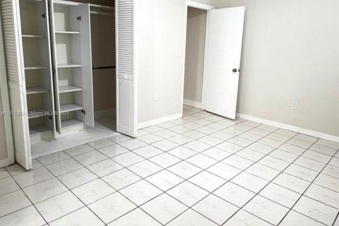 Condominio en alquiler en Miami Beach, Florida, 1 dormitorio, 60.39 m2 № 1946294 - foto 8