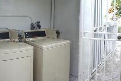 Condominio en alquiler en Miami Beach, Florida, 1 dormitorio, 60.39 m2 № 1946294 - foto 12