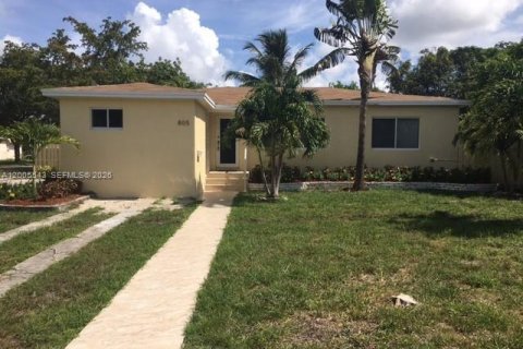 Villa ou maison à North Miami, Floride 4 chambres, 130.06 m2 № 2090590