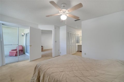 Condo in Kissimmee, Florida, 2 bedrooms  № 1797966 - photo 17