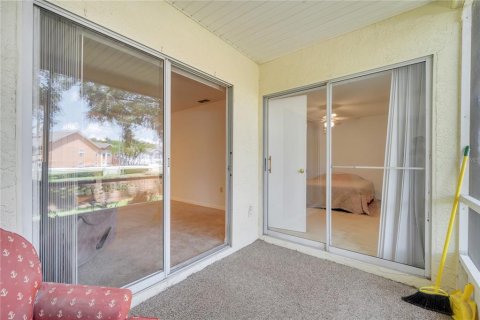Condo in Kissimmee, Florida, 2 bedrooms  № 1797966 - photo 22