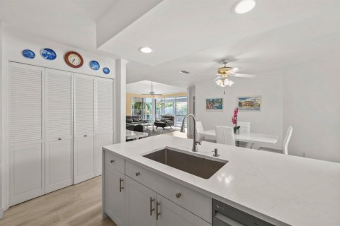 Copropriété à vendre à Boca Raton, Floride: 2 chambres, 139.35 m2 № 2077672 - photo 9