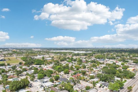 Commercial property in Miami, Florida № 1798866 - photo 28