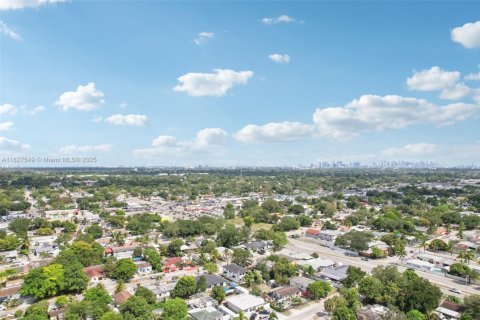 Commercial property in Miami, Florida № 1798866 - photo 30