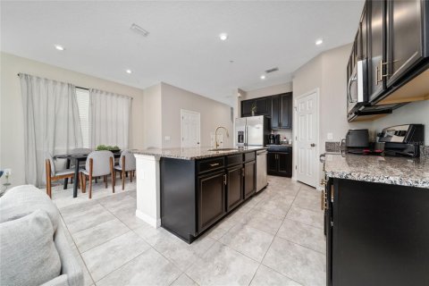Townhouse in Orlando, Florida 3 bedrooms, 144 sq.m. № 1907268 - photo 9