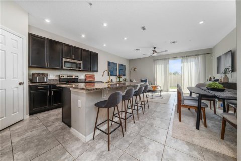 Townhouse in Orlando, Florida 3 bedrooms, 144 sq.m. № 1907268 - photo 4
