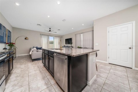 Townhouse in Orlando, Florida 3 bedrooms, 144 sq.m. № 1907268 - photo 5
