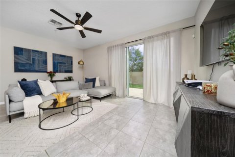 Townhouse in Orlando, Florida 3 bedrooms, 144 sq.m. № 1907268 - photo 7