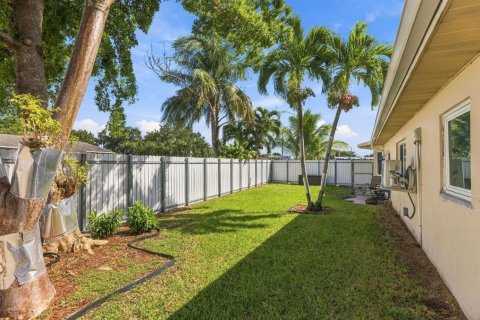 Casa en venta en Hollywood, Florida, 3 dormitorios, 147.81 m2 № 2431328 - foto 22