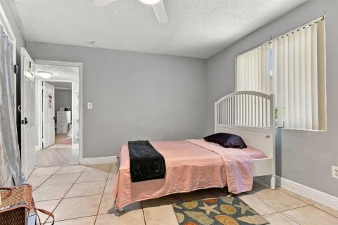 Casa en venta en Hollywood, Florida, 3 dormitorios, 147.81 m2 № 2431328 - foto 18